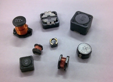 電感廠(chǎng)家為客戶(hù)提供貼片繞線(xiàn)電感的選型與送樣服務(wù)